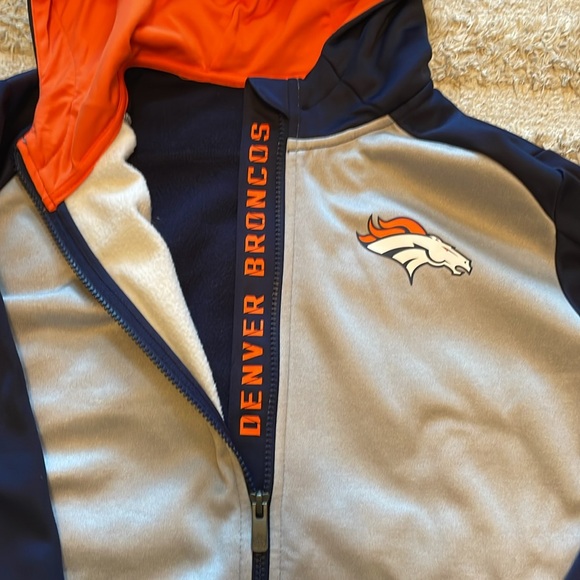 NFL Denver Broncos zip up hoodie youth - Picture 2 of 3